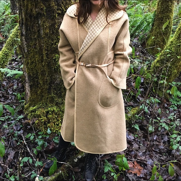 Vintage Tan Wool Winter Coat - Picture 5 of 6